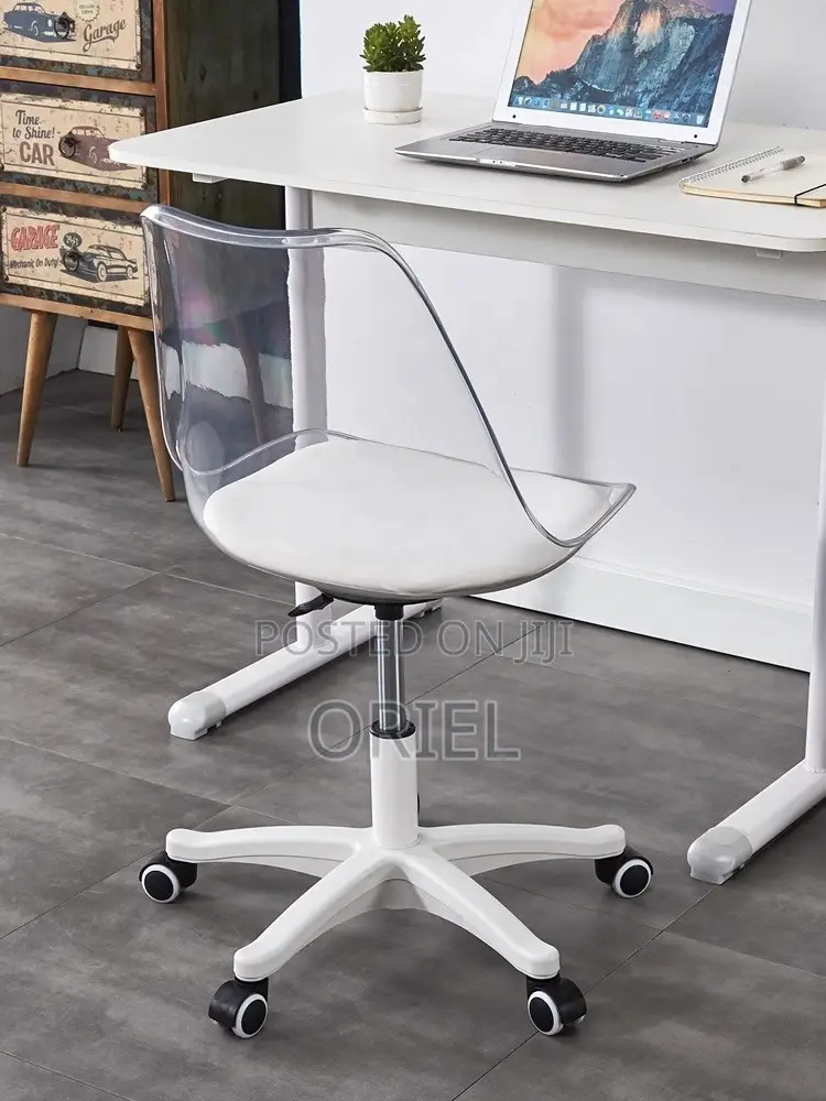 Modern Dining Chair : Clear Acrylic Swivel Dining Chair