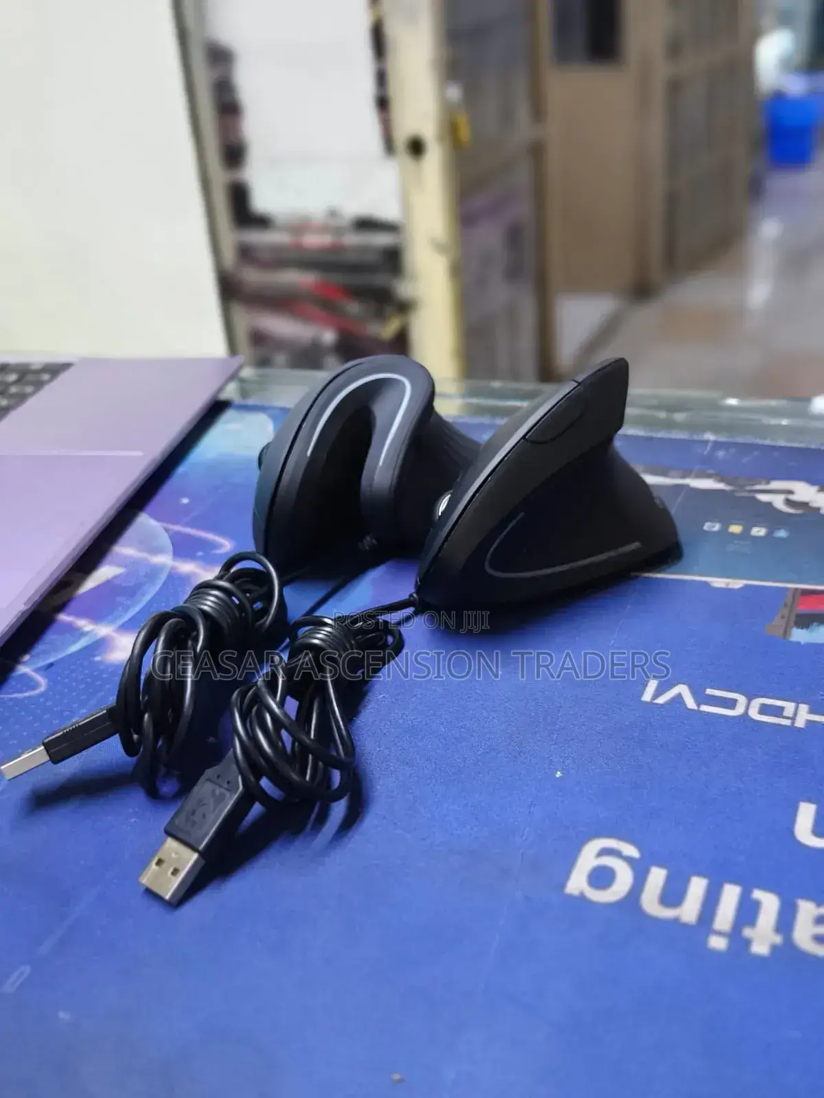 Ergonomic Wired Gaming Mouse