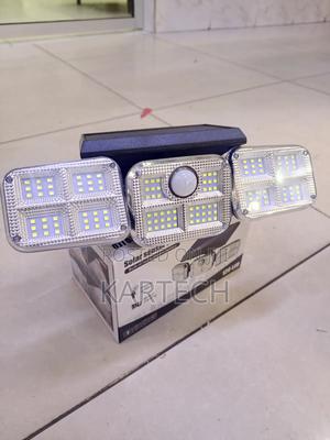 Solar Motion Sensor 3 Head Security Light - thumbnail 2