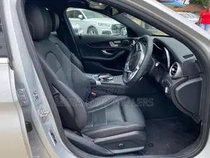 Mercedes-Benz C180 2019 Silver