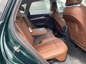 Audi Q5 2018 Green