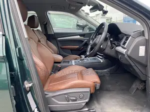 Audi Q5 2018 Green