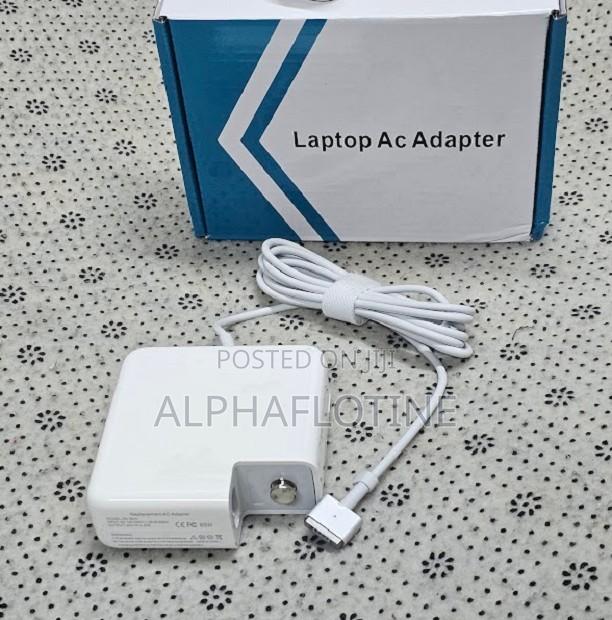 Apple 60watts Magsafe T-Tip Power Adapter - main view