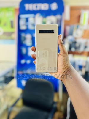 Samsung Galaxy S10 5G 256 GB Gold - main view