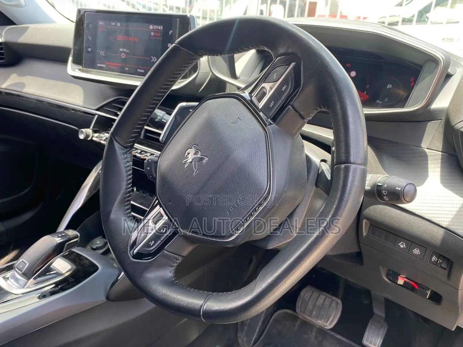 Peugeot 2008 2019 Orange