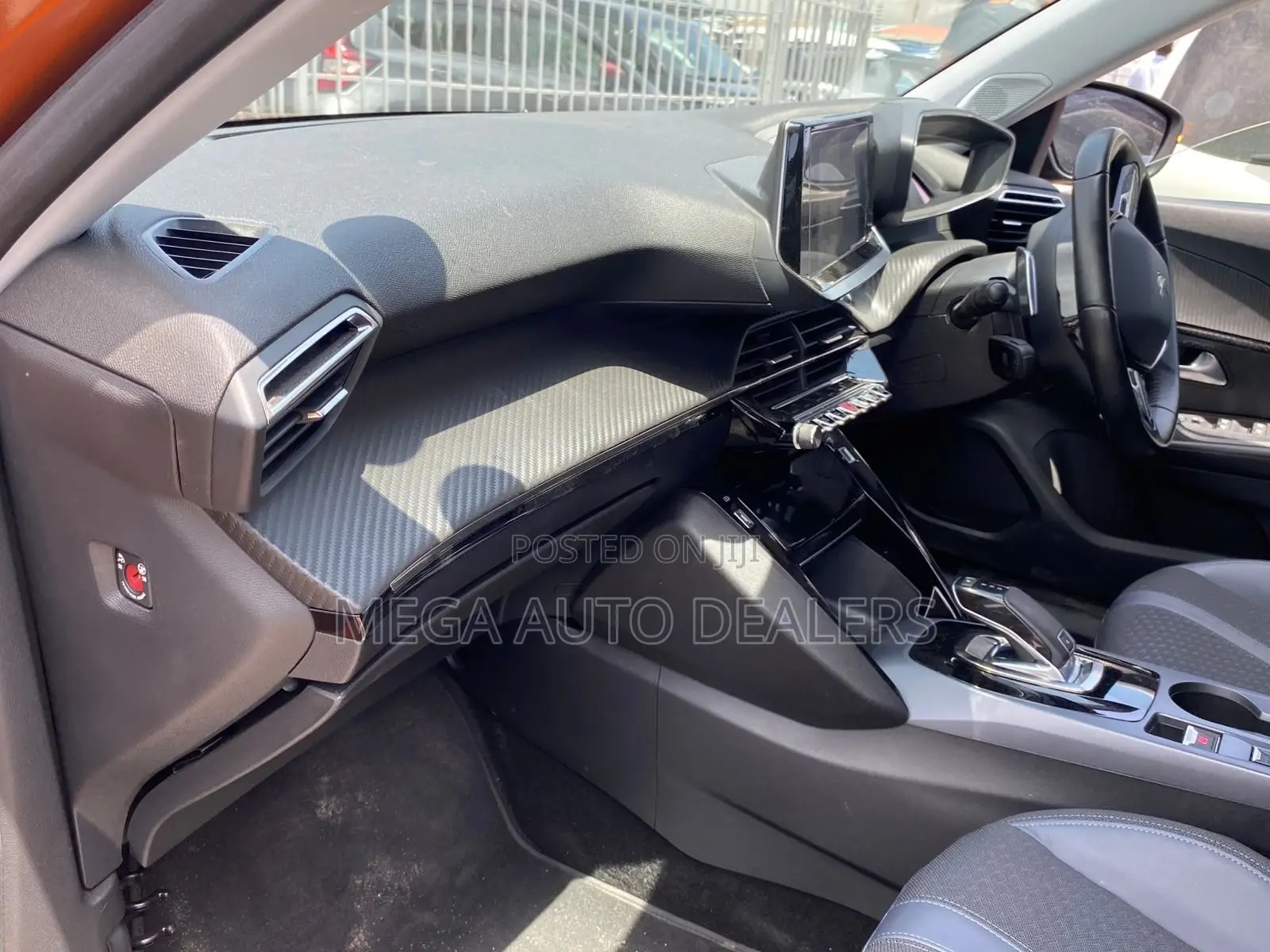 Peugeot 2008 2019 Orange
