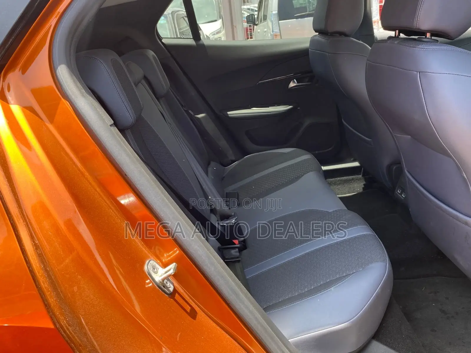 Peugeot 2008 2019 Orange