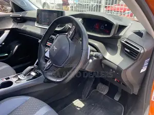 Peugeot 2008 2019 Orange