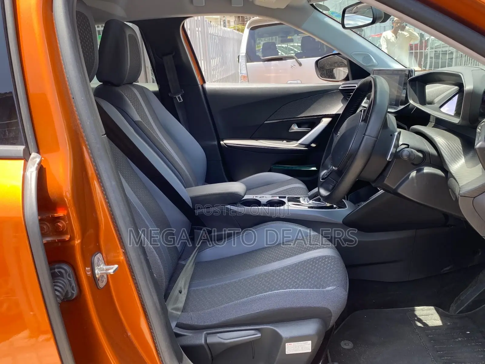 Peugeot 2008 2019 Orange