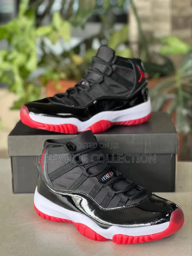 Air Jordan 11 Retro - thumbnail 3