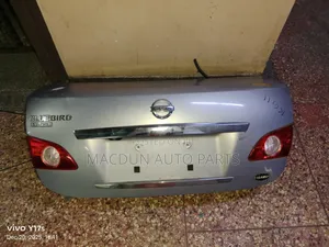 Nissan Bluebird Sylphy N17 Tailgate/ Boot
