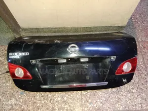 Nissan Bluebird Sylphy N17 Tailgate/ Boot