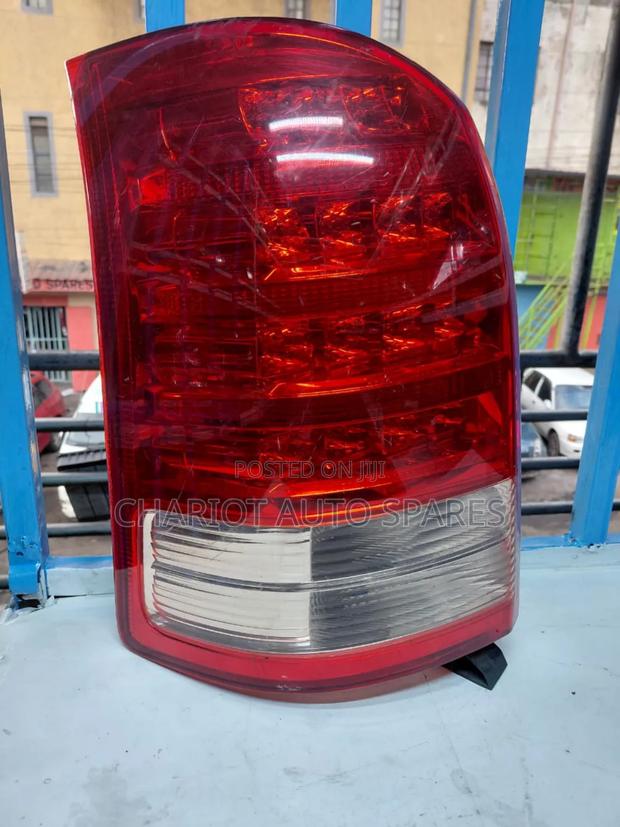 Toyota Wish 2005 Taillight - main view