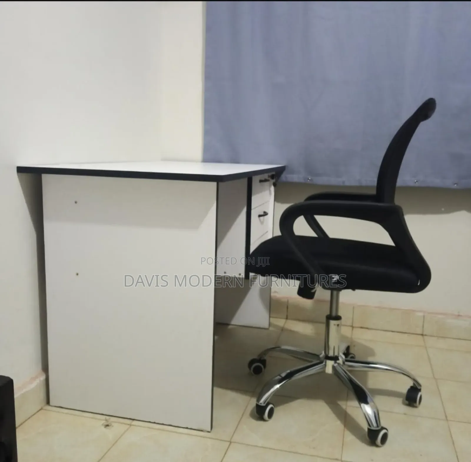 Office Desk With Chair