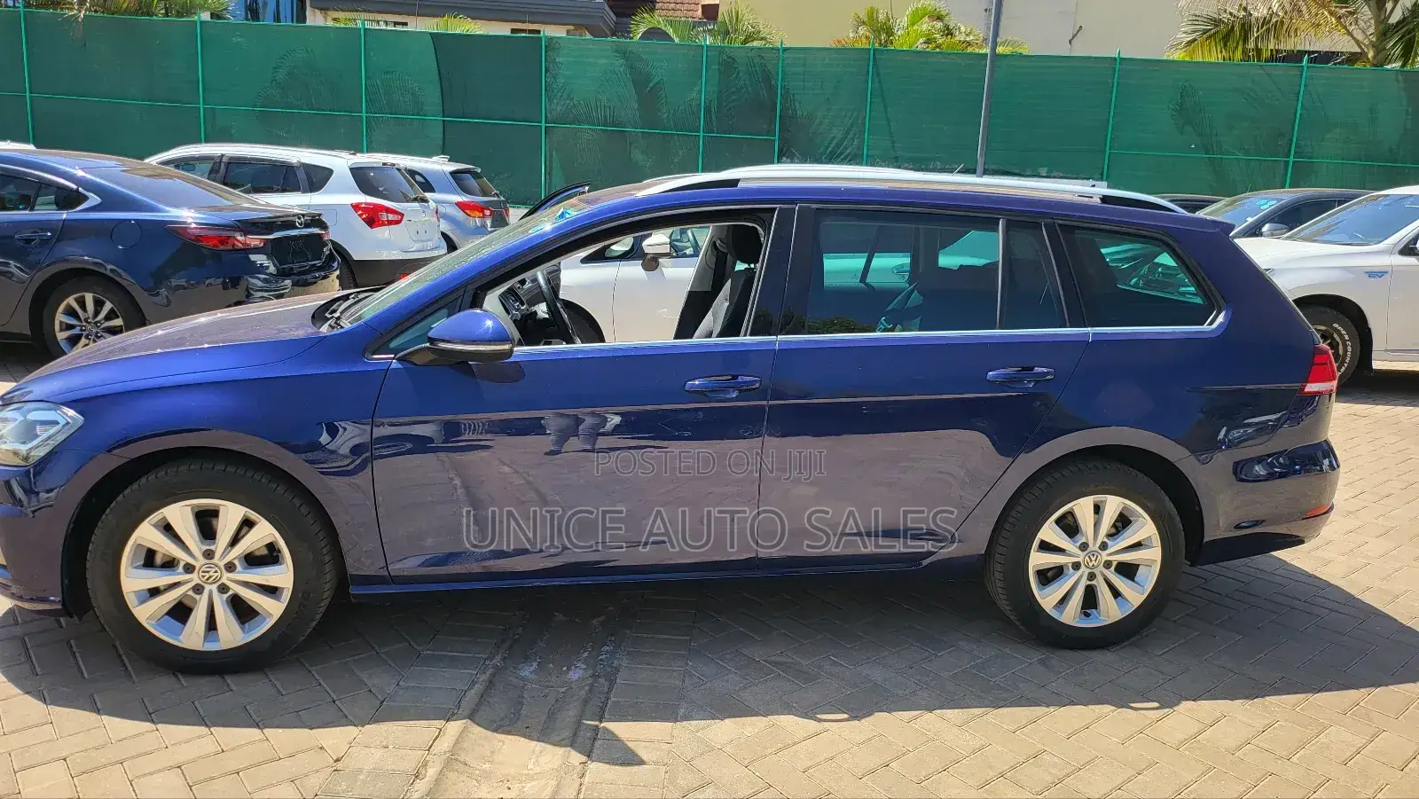 Volkswagen Golf 2018 Blue