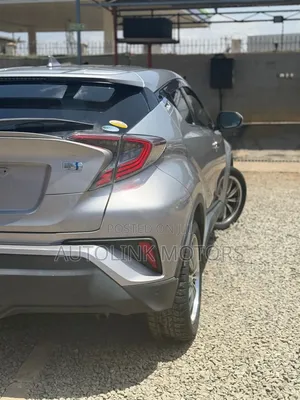 Toyota C-HR 2017 Silver