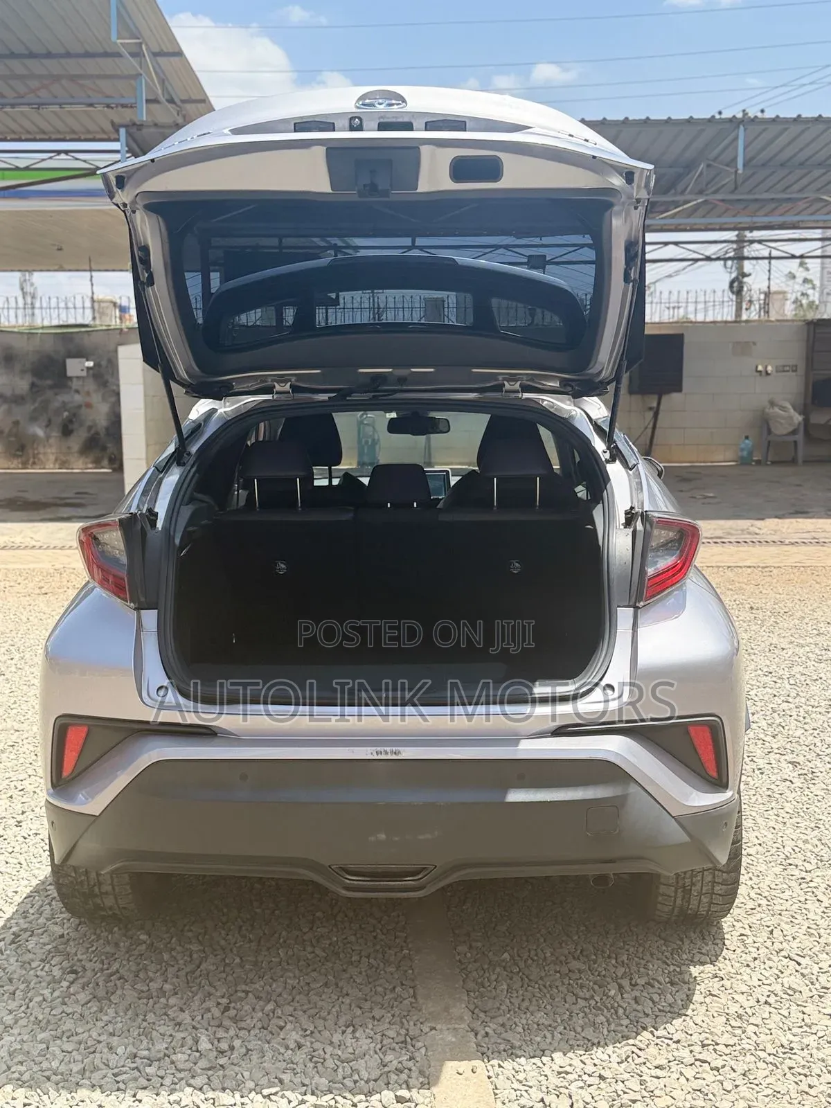 Toyota C-HR 2017 Silver