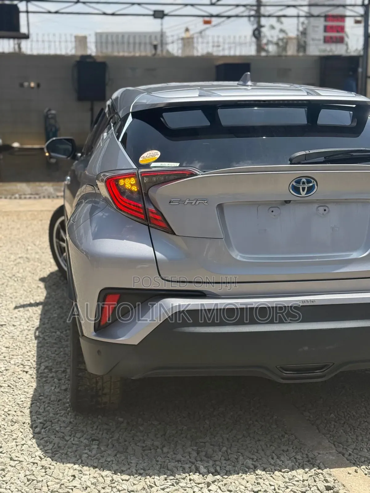 Toyota C-HR 2017 Silver