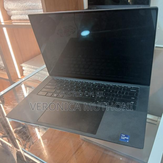 Laptop Dell Precision 5570 24GB Intel Core I9 SSD 1T - thumbnail 2
