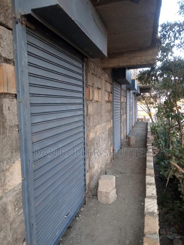 Affordable Manual Roller Shutter – Reliable Protection - thumbnail 2