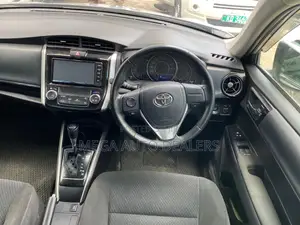 Toyota Axio 2018 Silver