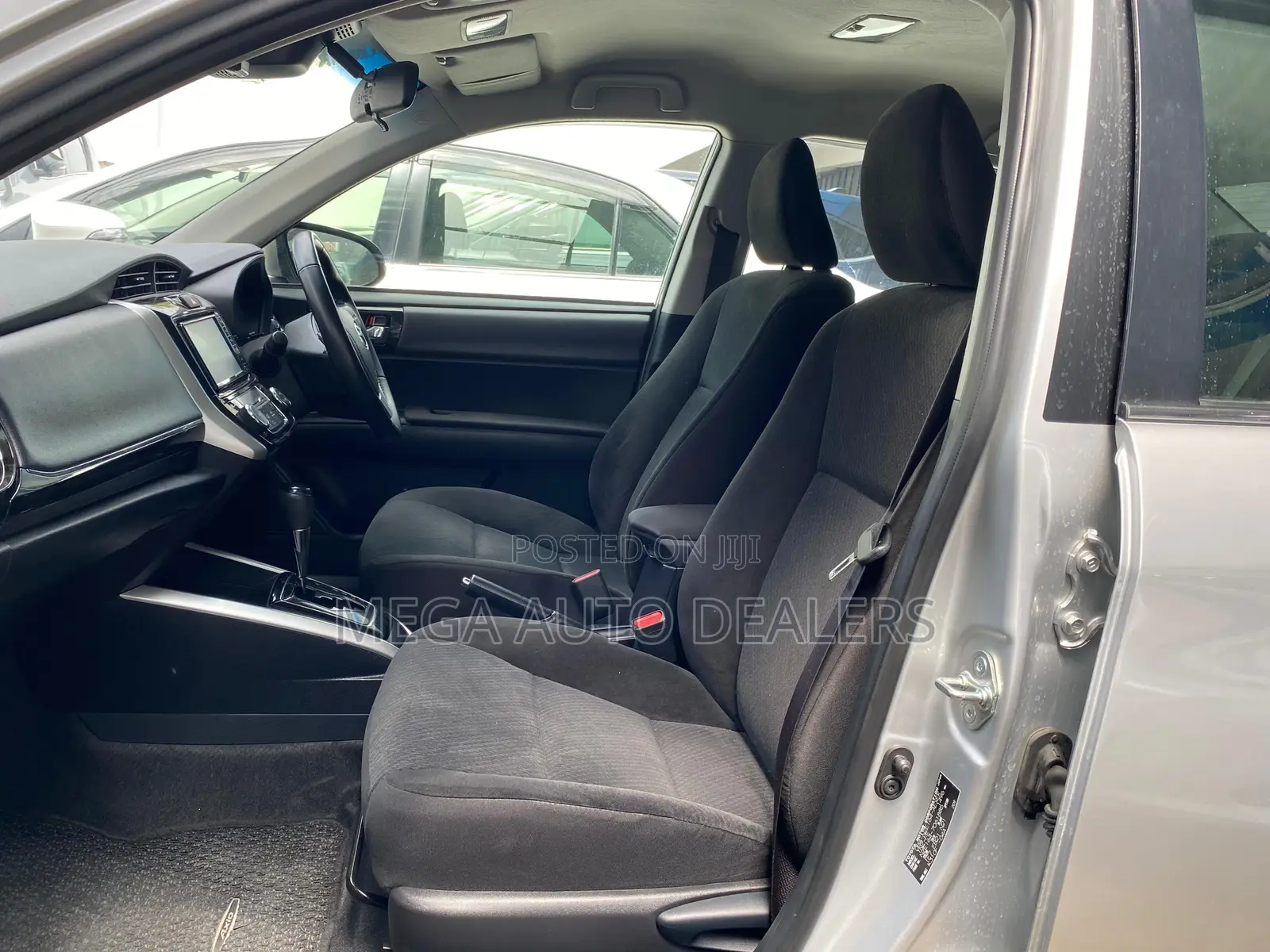 Toyota Axio 2018 Silver