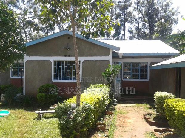 Land for Sale: Ready-to-Move 3-Bedroom Home on Prime 50x100 Plot!