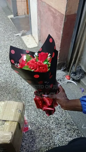 Valentine Flower Bouquet/Flower Bouquet