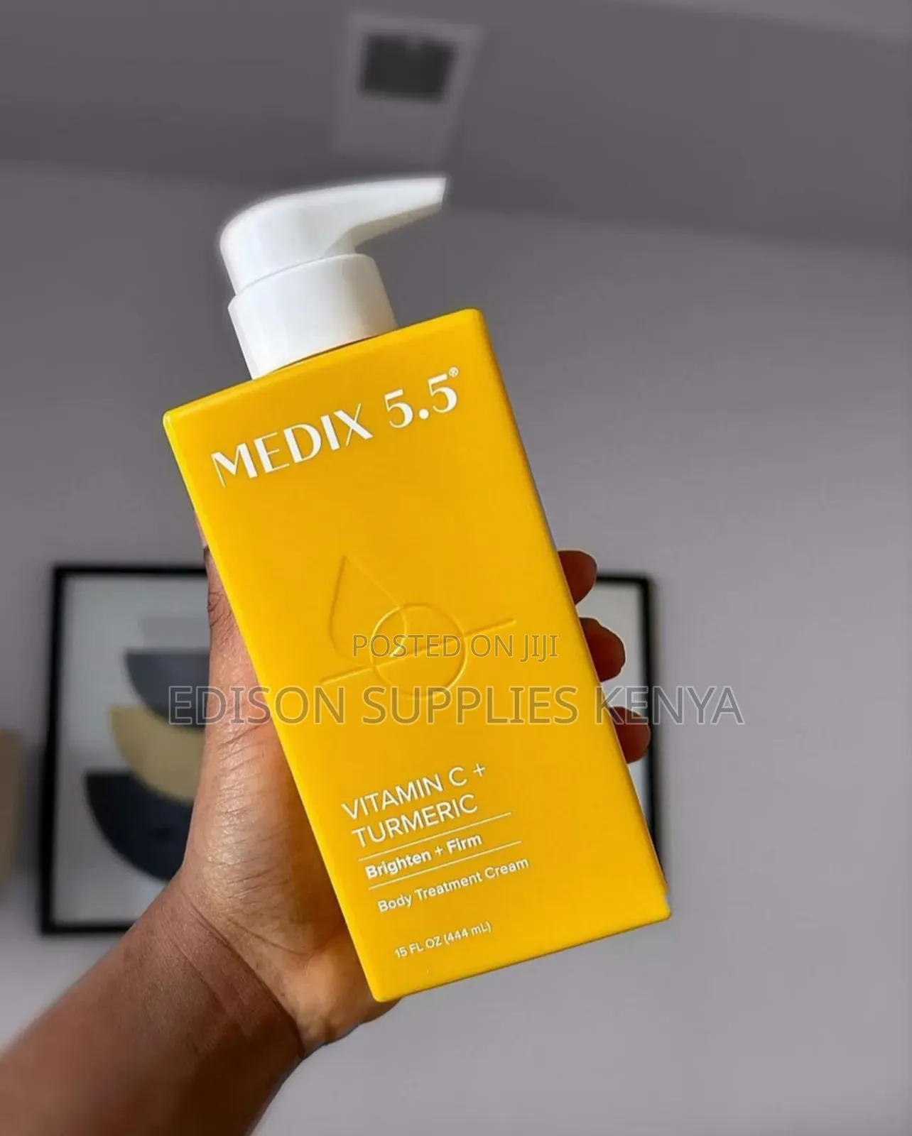 Medix 5.5 Tumeric and Vitamin C Lotion Skin Glowing Anti Aging Lotion