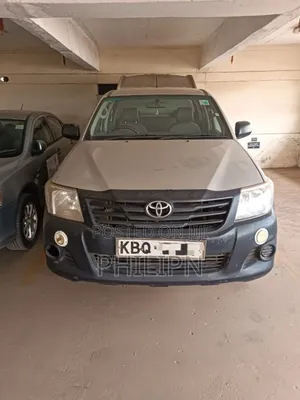 Toyota Hilux 2011 Silver