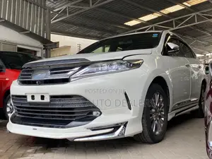 Toyota Harrier 2018 White