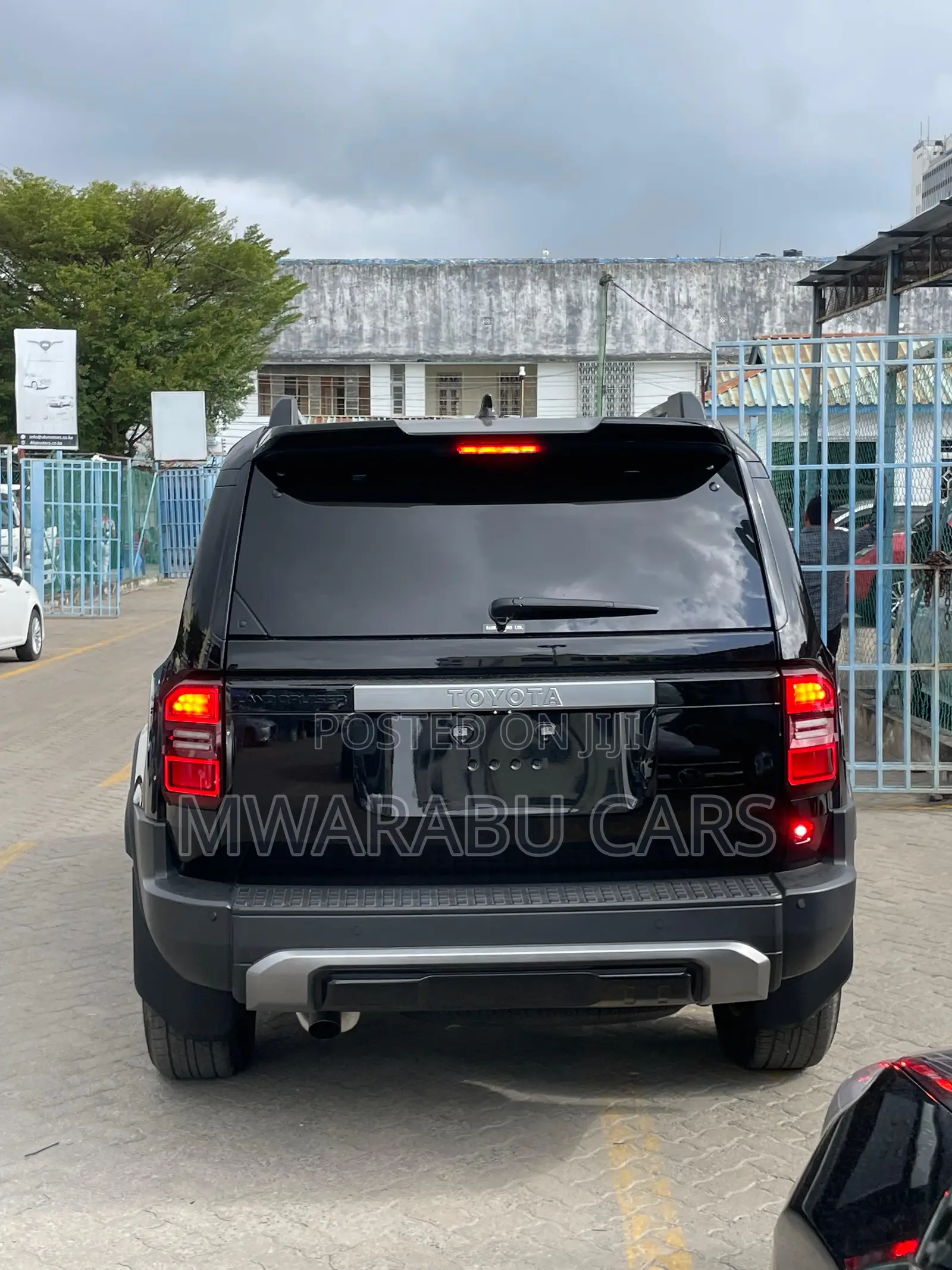 Toyota Land Cruiser Prado 2.8 2024 Black