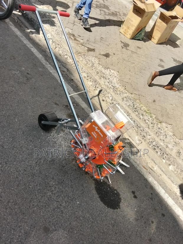 Manual Seed Planter - thumbnail 2