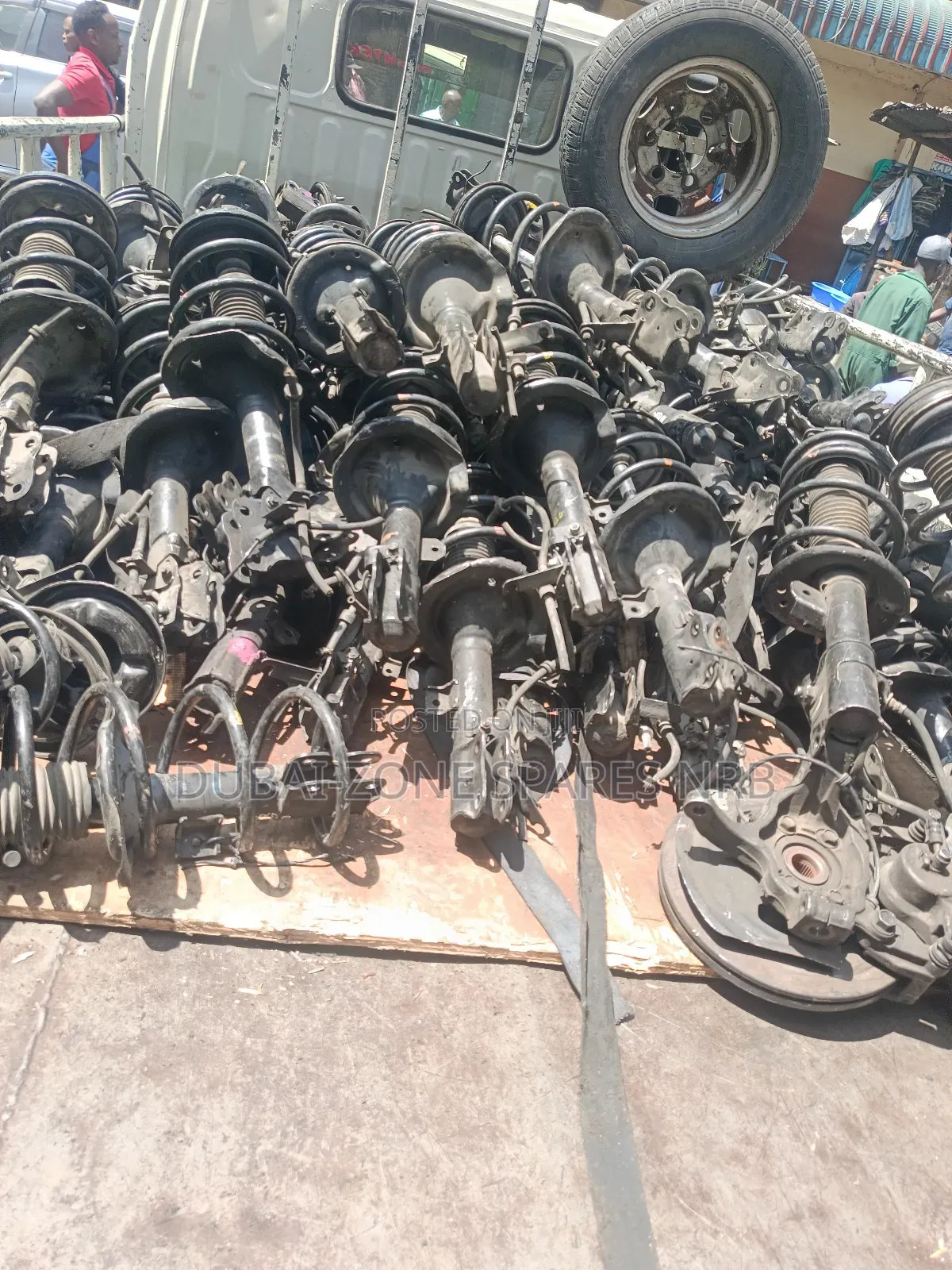 Shocks Complete Outlander, Galant Frontis,Airtrek, Rvr.