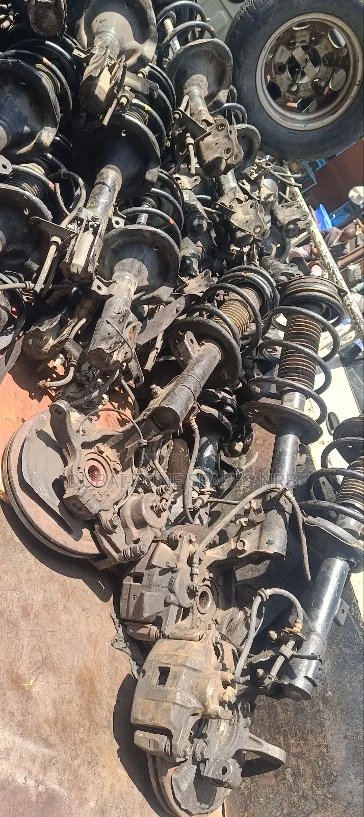 Shocks Complete Outlander, Galant Frontis,Airtrek, Rvr.
