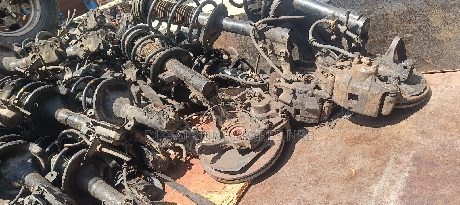 Shocks Complete Outlander, Galant Frontis,Airtrek, Rvr.