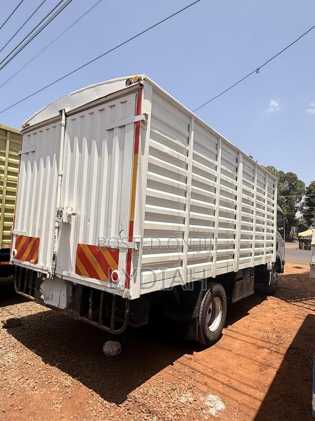 Isuzu NQR 2022 - thumbnail 5