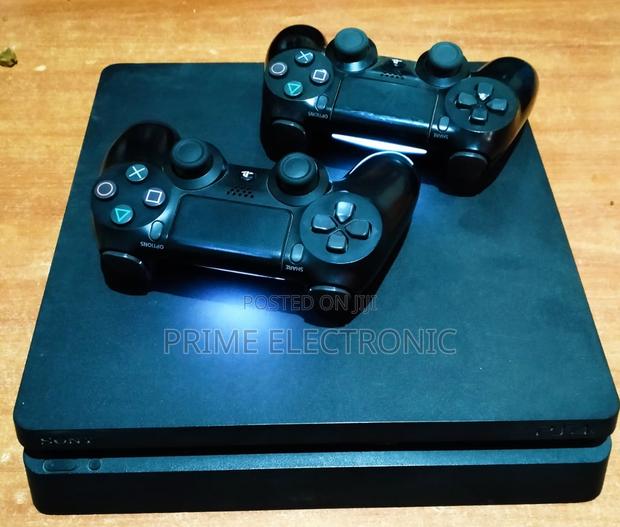 Sony Ps4 Slim Console 1tb Chipped 10 Games - thumbnail 2