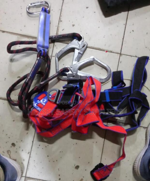 Fall Arrest Safety Harness - thumbnail 2