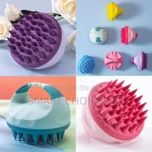 Portable Mini Silicone Handheld Shampoo Brush - main view
