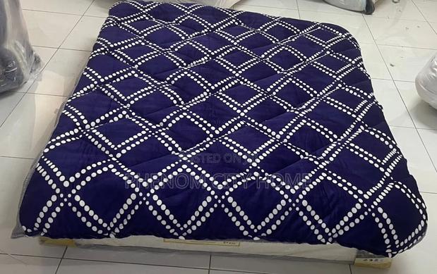 Woolen Thickened Blanket - thumbnail 2