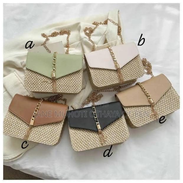 Chained Classy Woven Shoulder Bag - main view