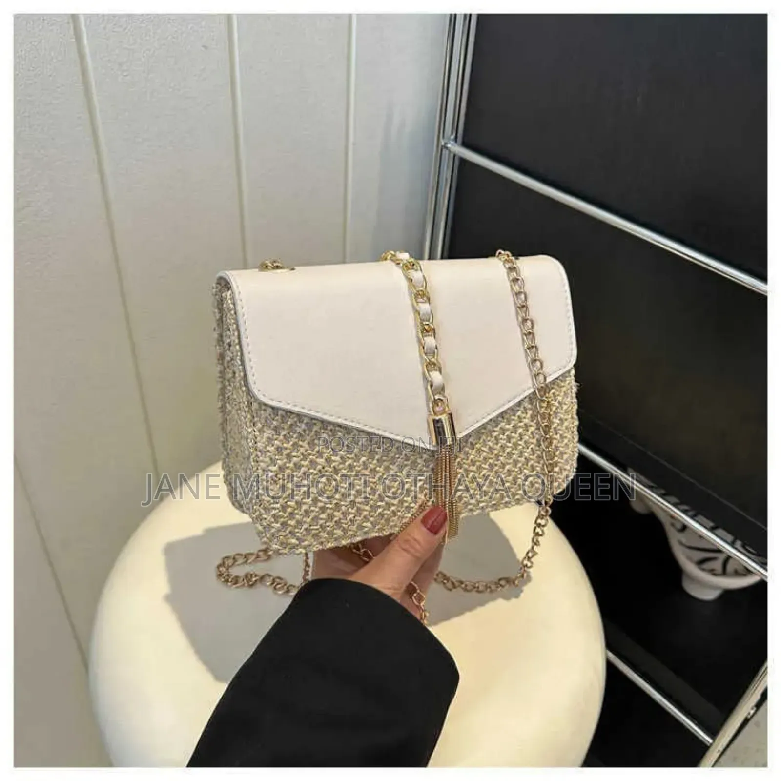 Chained Classy Woven Shoulder Bag