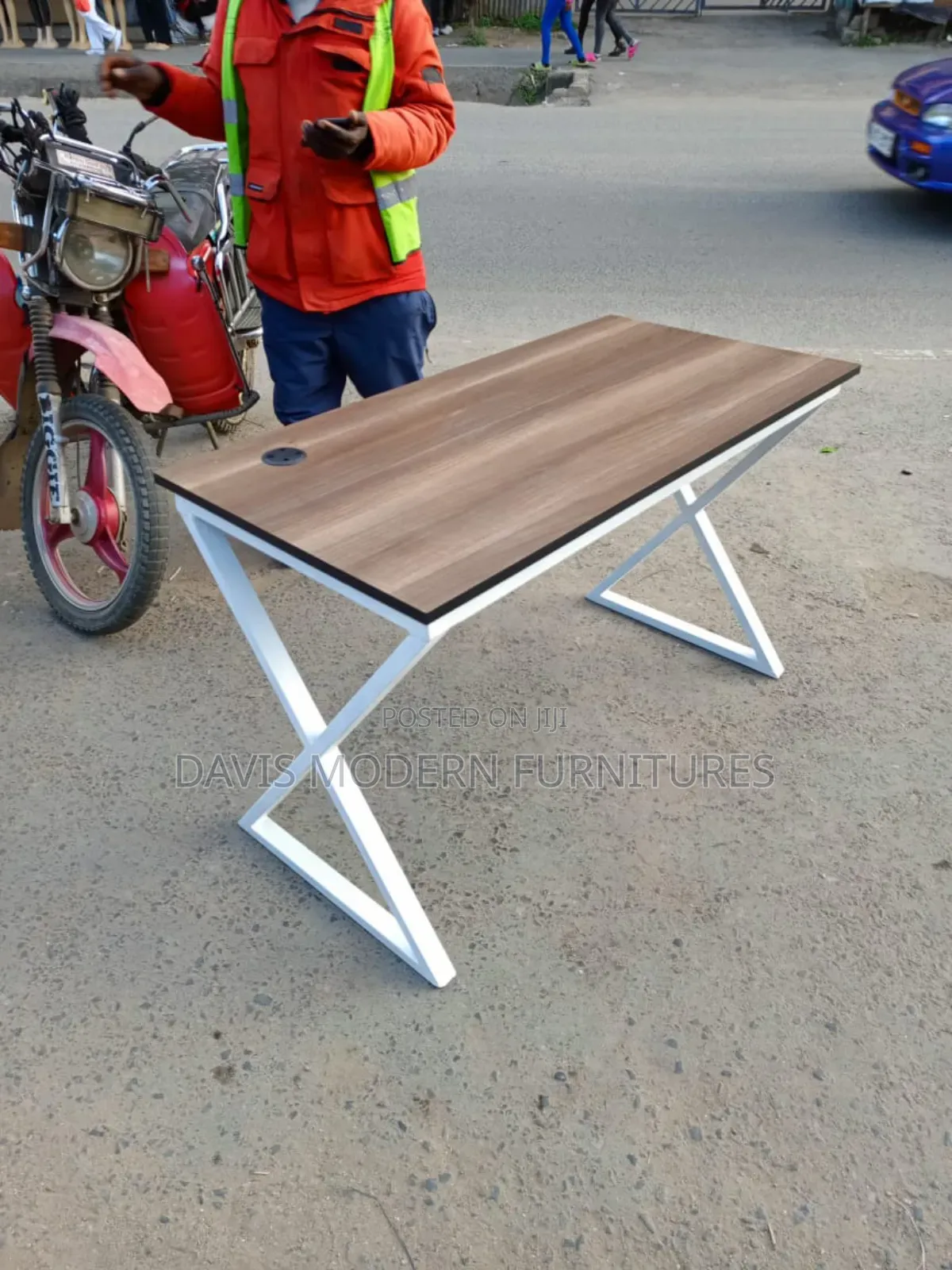 Modern Executive Office Desk With White Metal X-Leg Frame Cable Port