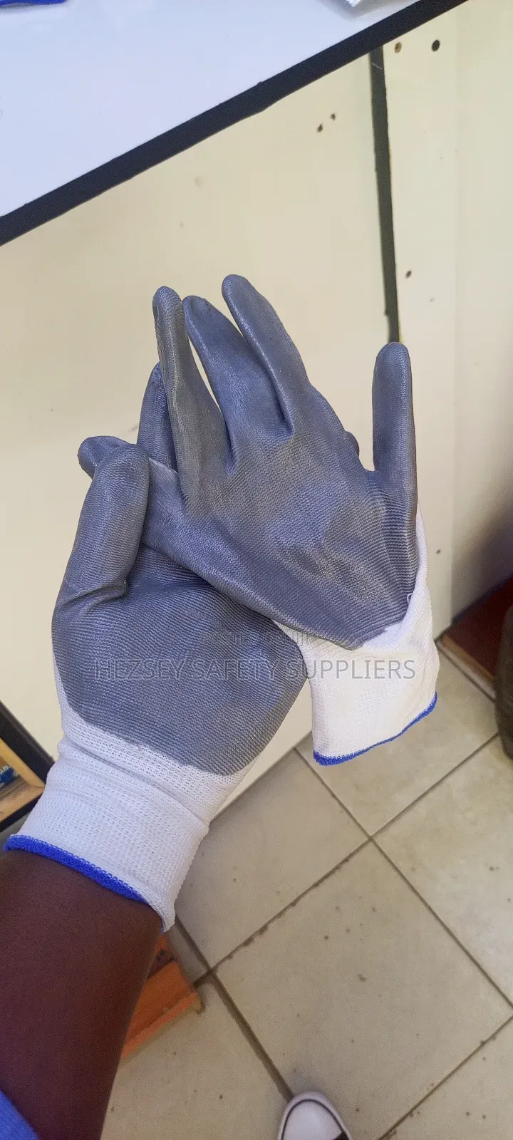Light Nitrile Coated Glove