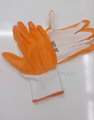 High Quality Light Duty Nitrile Coated Glove