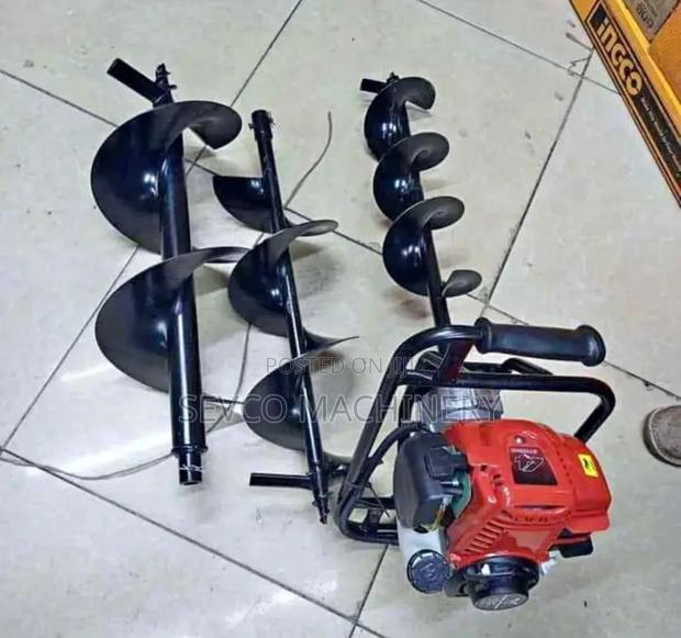 Heavy Duty 4 Stroke Earth Auger With 3 Free Drill Bit - main view