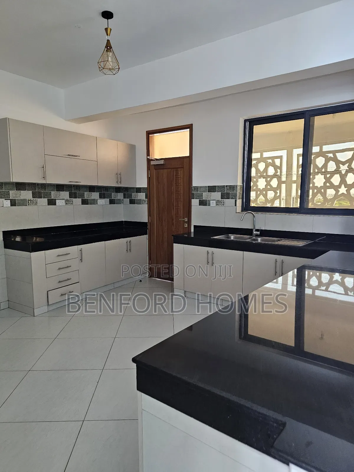 3bdrm Apartment in Nyali for sale