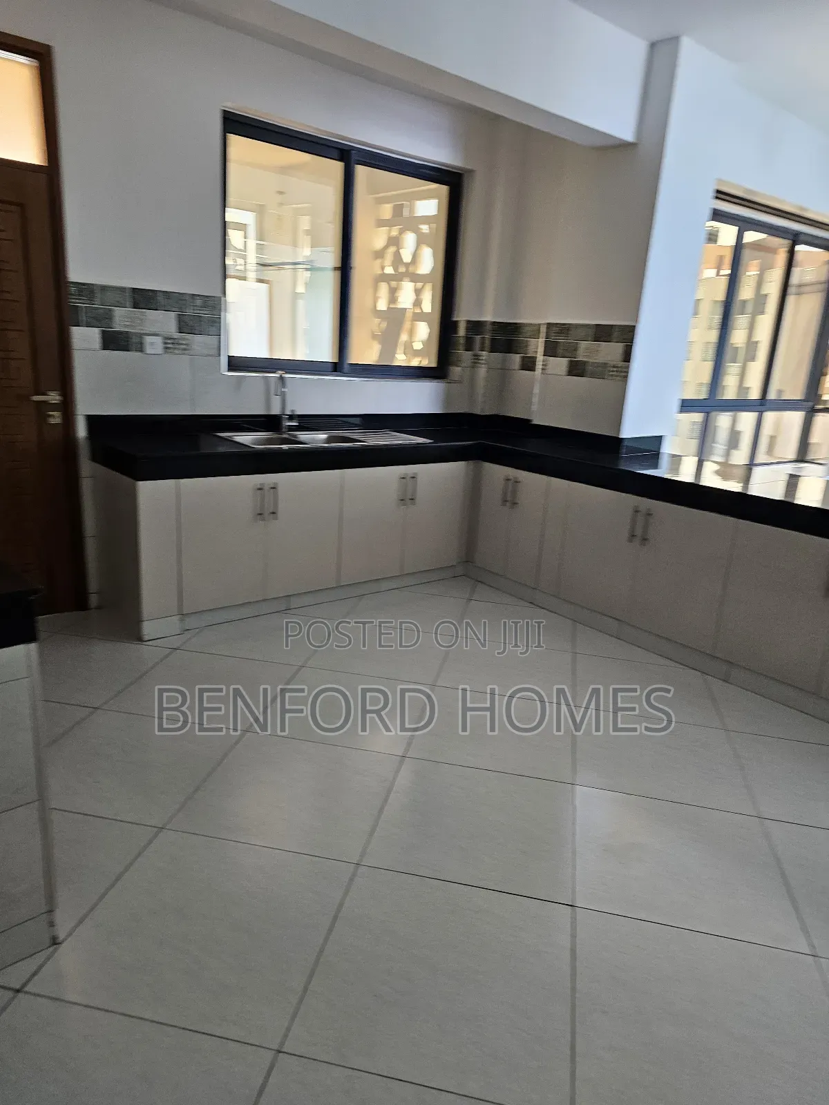 3bdrm Apartment in Nyali for sale