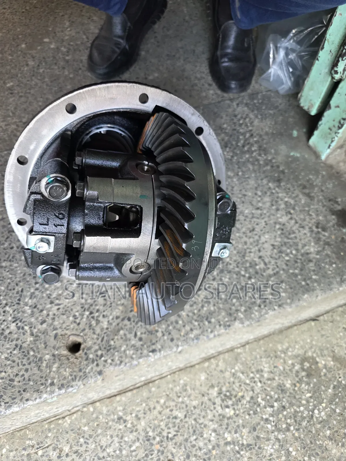 Landcruiser 79 Rear Complete Diff Brand New